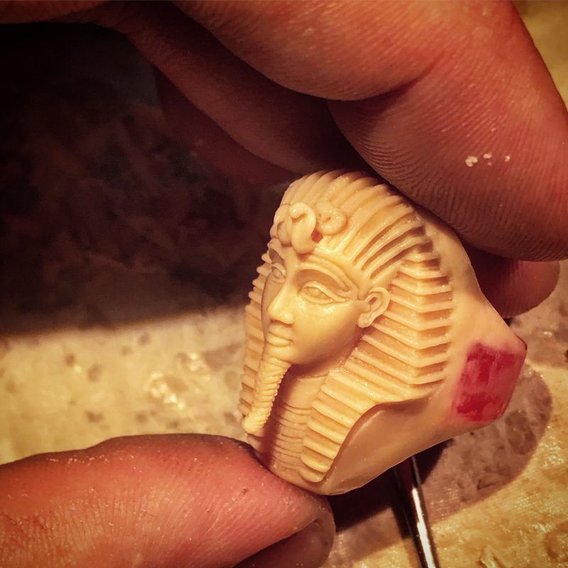 Micro Sculpturing in Wax for Goldsmithing